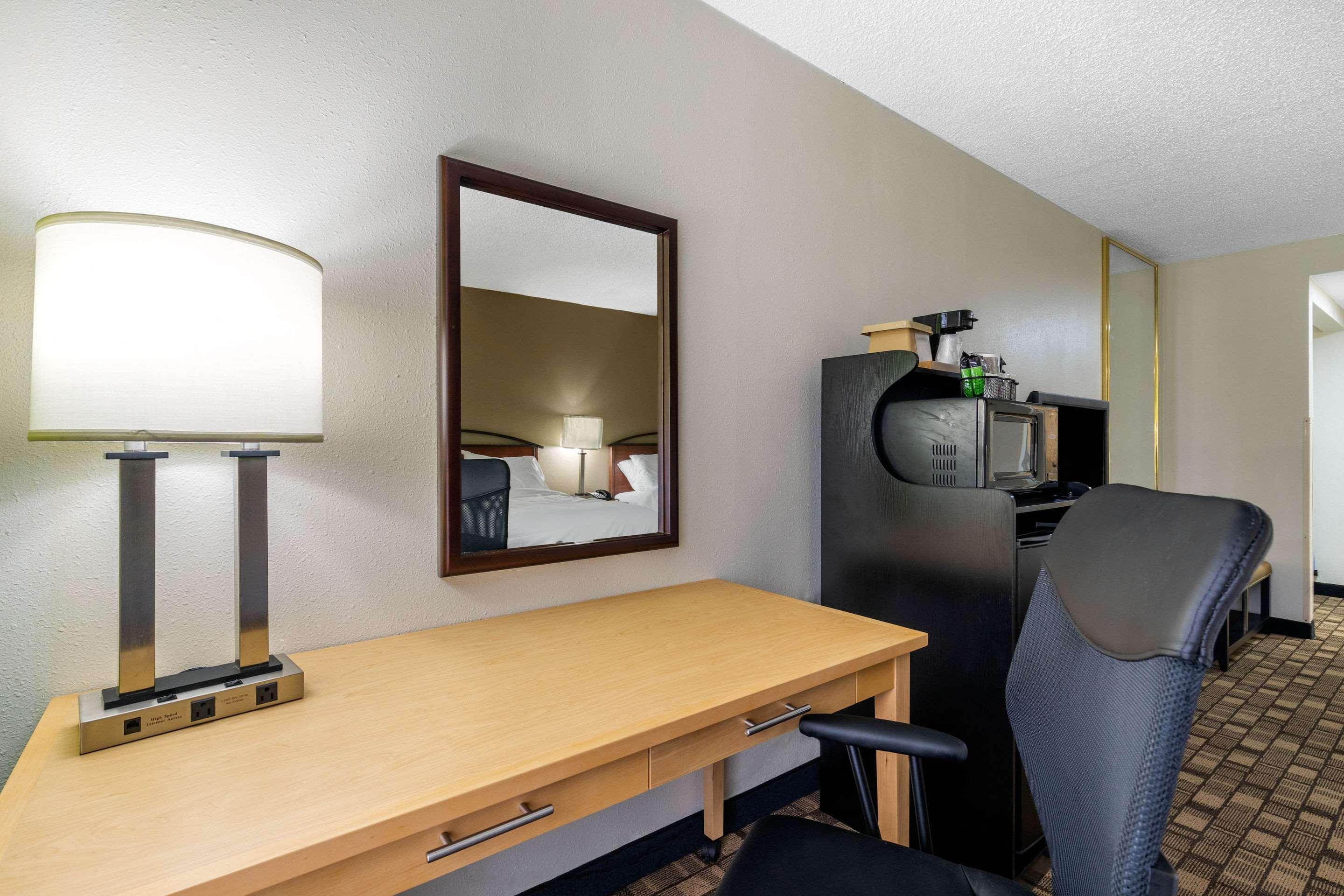 Quality Inn Tyler - Lindale Kültér fotó